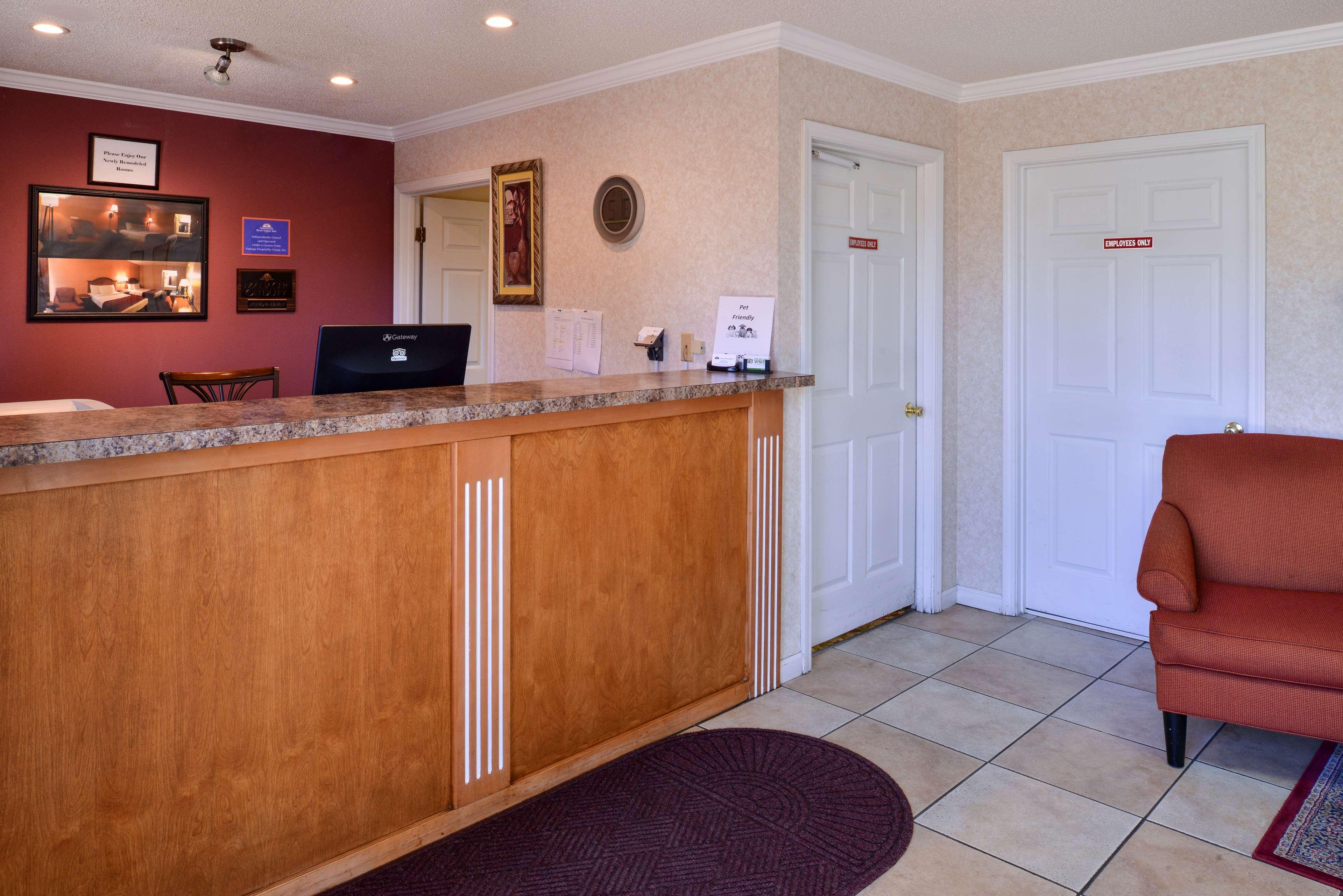 Americas Best Value Inn And Suites Blytheville Extérieur photo