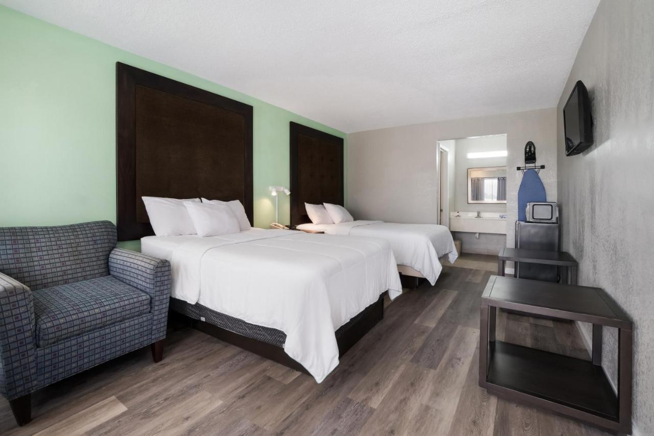 Americas Best Value Inn And Suites Blytheville Extérieur photo