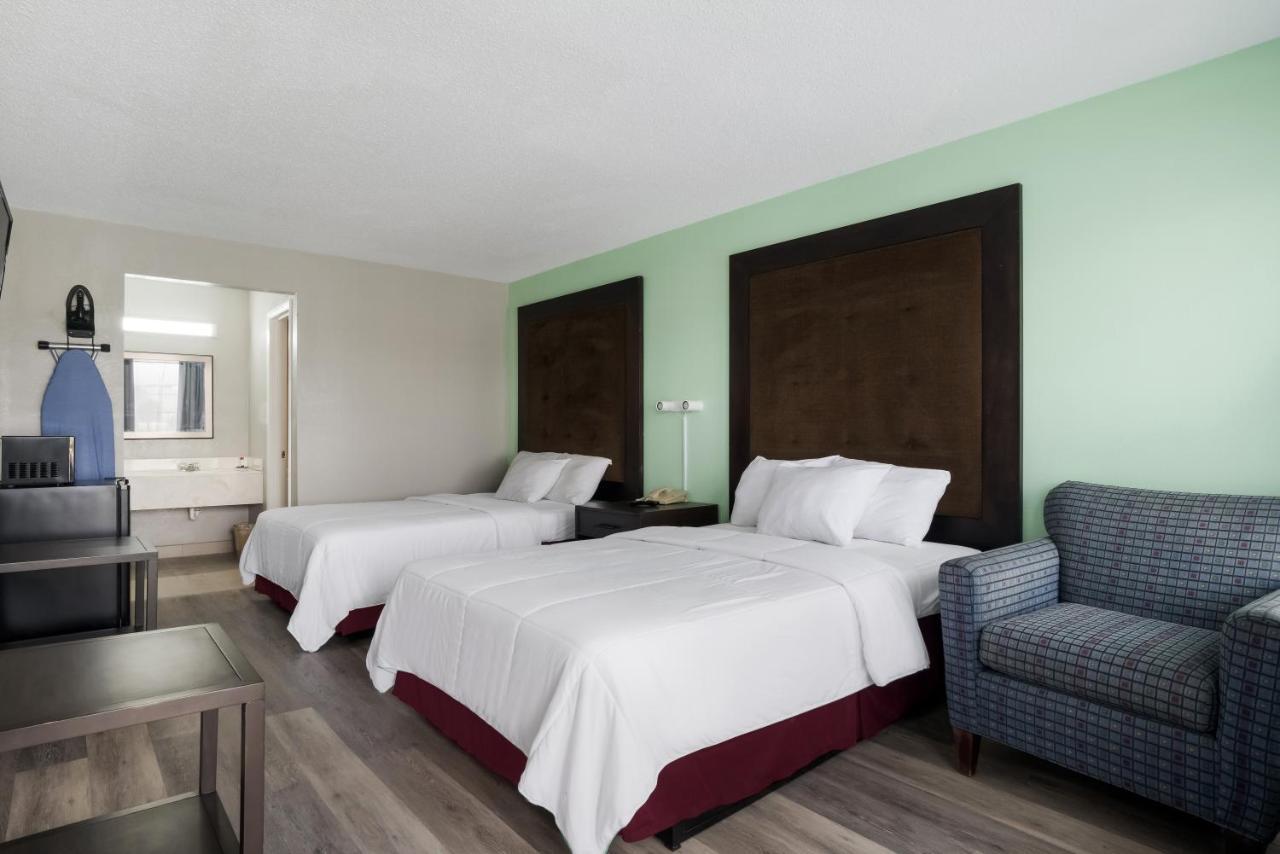 Americas Best Value Inn And Suites Blytheville Extérieur photo