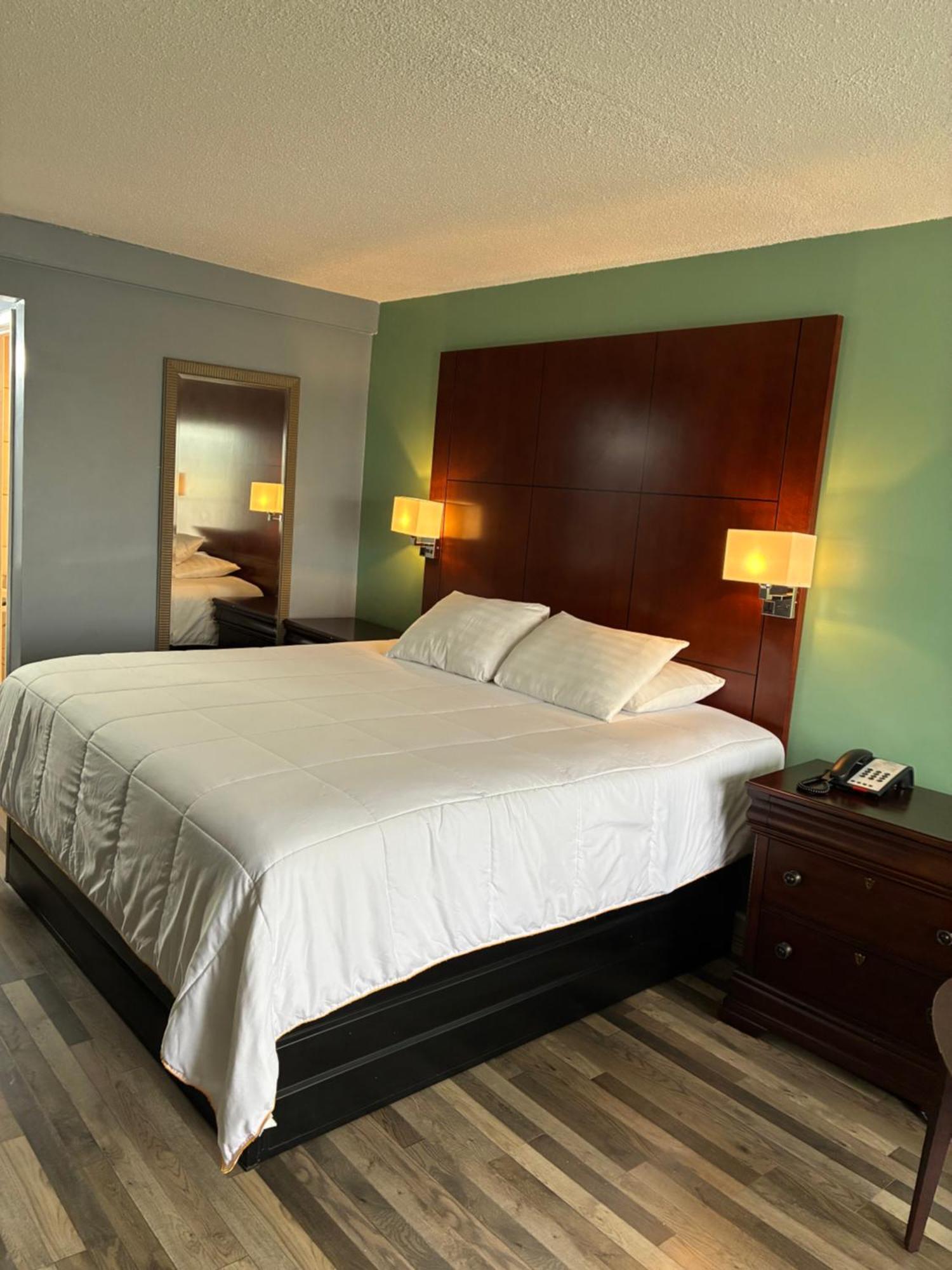 Americas Best Value Inn And Suites Blytheville Extérieur photo